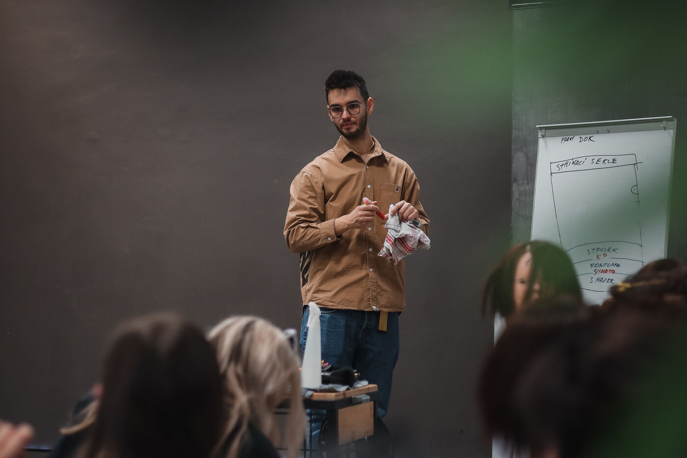 Momentka z výuky Barber School