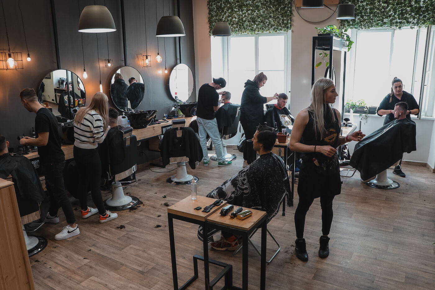 Momentka z výuky Barber School
